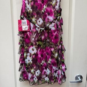 Beautiful flower print dress!  NEW